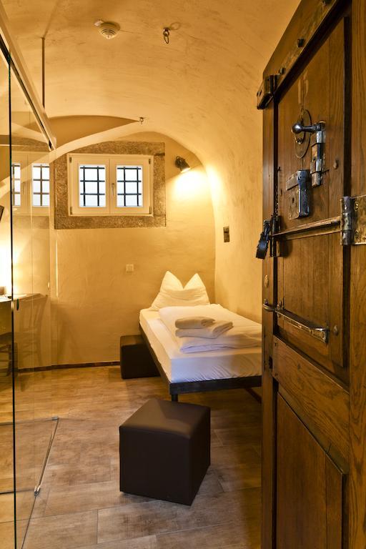 Knast-Hotel Fronfeste Amberg Szoba fotó